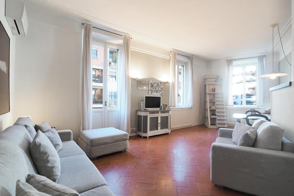 Ampio E Luminoso Bilocale - Life Apartment